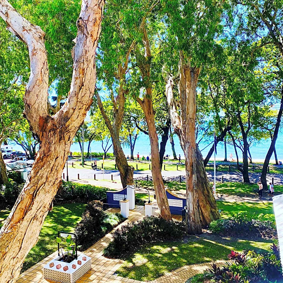 BeachView Apartments at Villa Paradiso