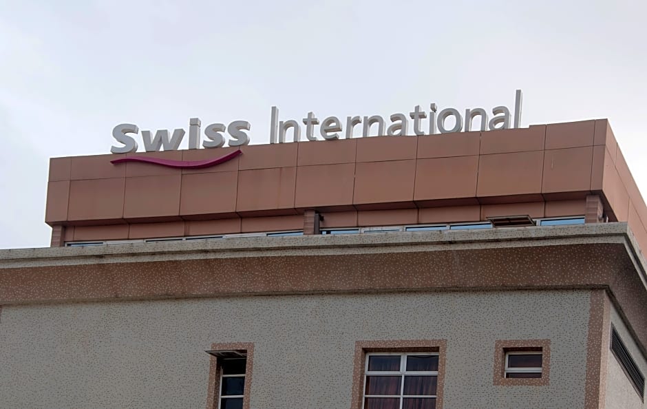 Swiss International D' Palm Airport