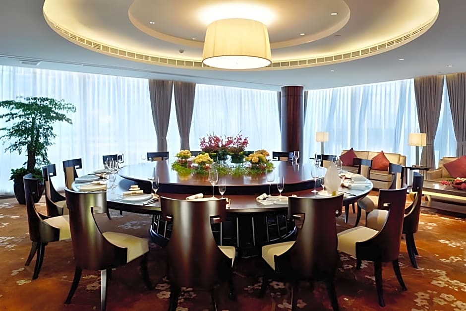 Howard Johnson IFC Plaza Ningbo Hotel
