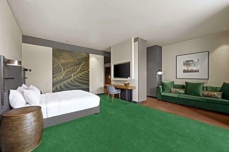 king junior suite with balcony and view