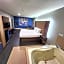 Super 8 by Wyndham Hayward WI