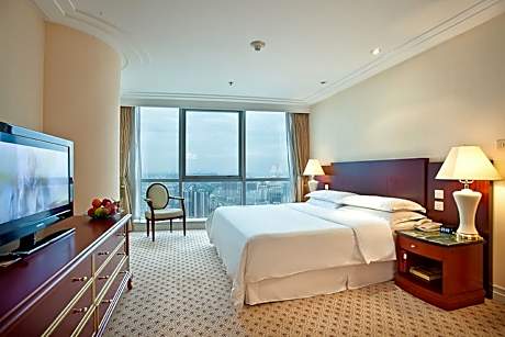 Classic Room, 1 King Bed, City View