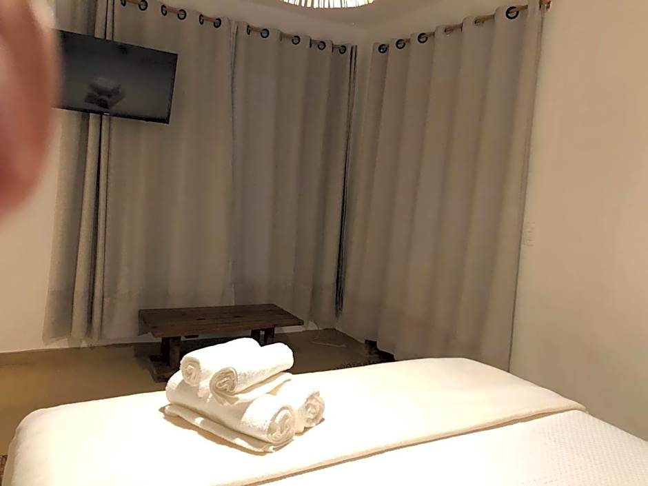Photo 1 of 13 of Deluxe Studio 1 Queen Bed
