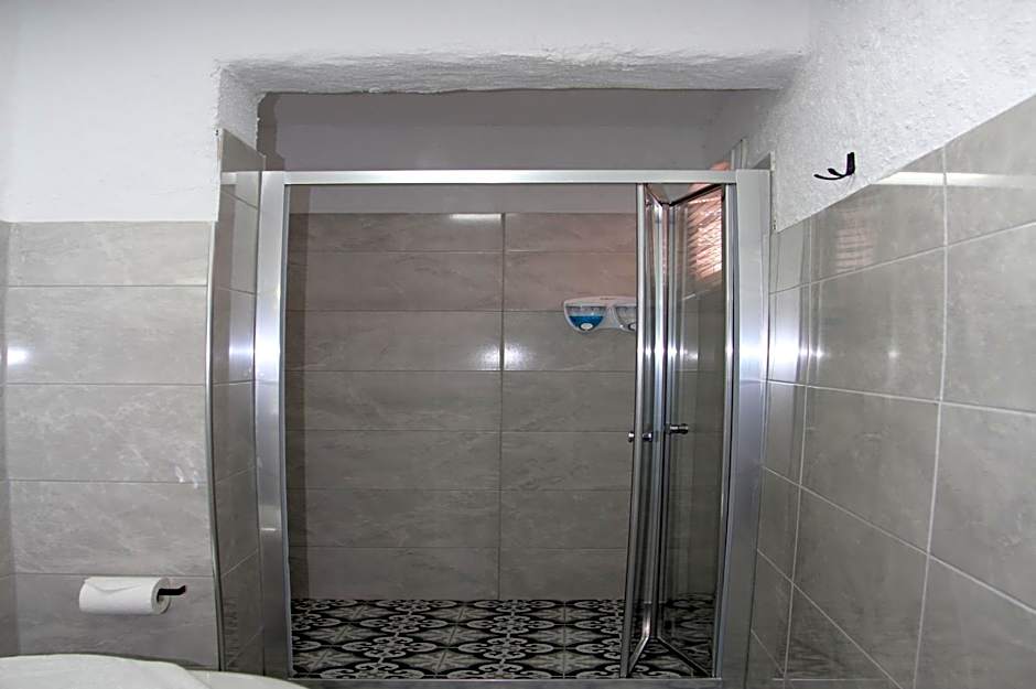 BADEMİÇİ OTEL