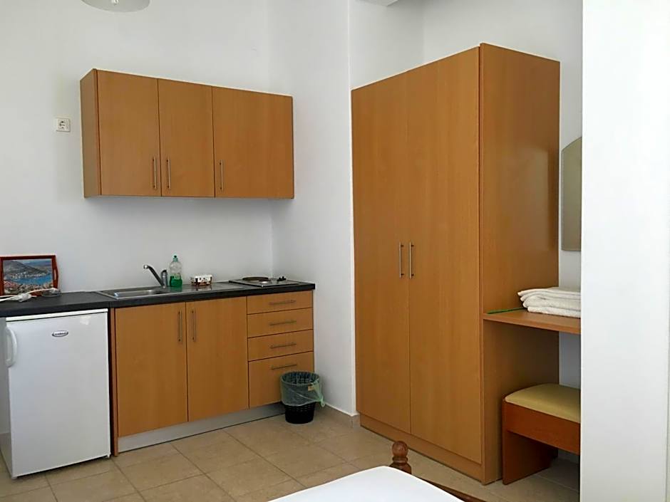 Eugenia travasarou sea view appartments