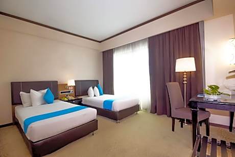 Superior 2 Single Bed