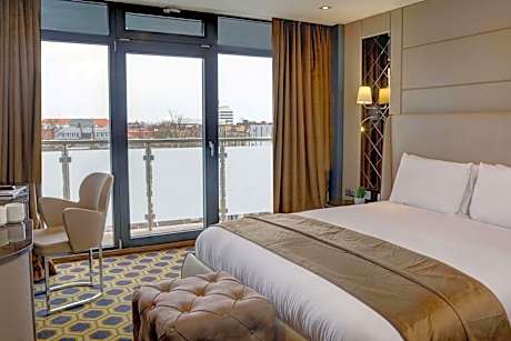 Executive Double Room with Shower - Non-Smoking