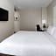 Holiday Inn Express Chicago - Magnificent Mile By IHG