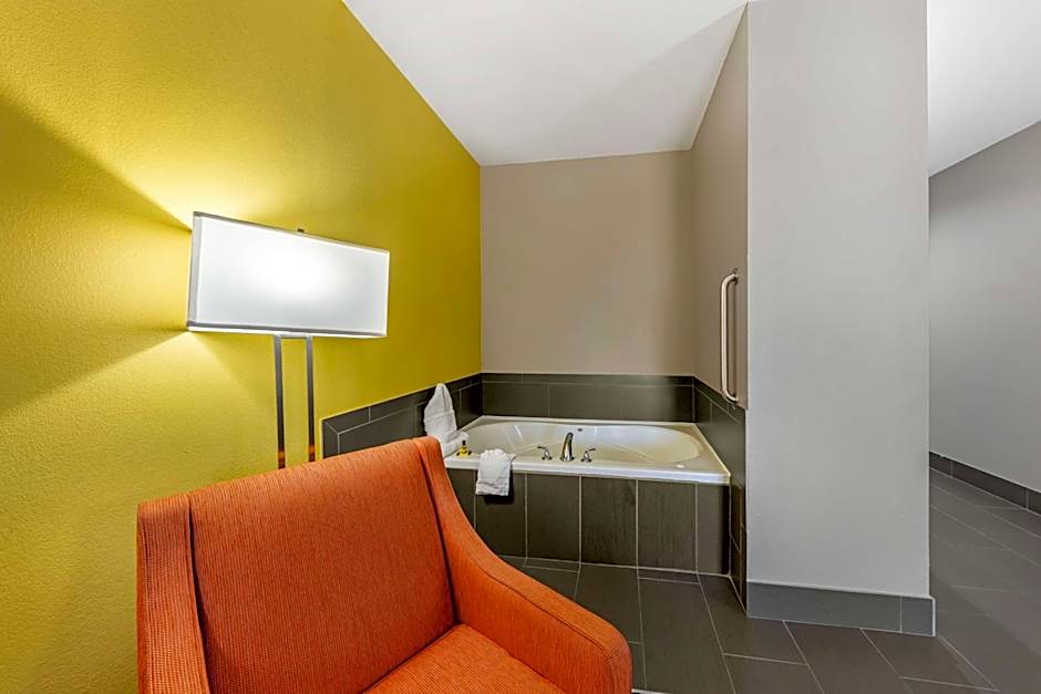 Best Western Plus Midwest City Inn & Suites