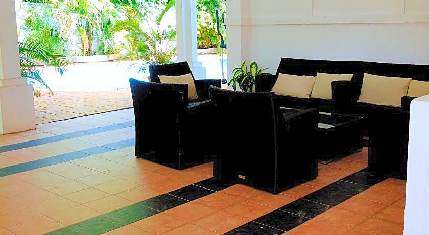 Rumah Putih B&B near KLIA