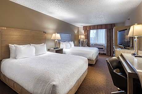 Accessible 2 Queen Beds