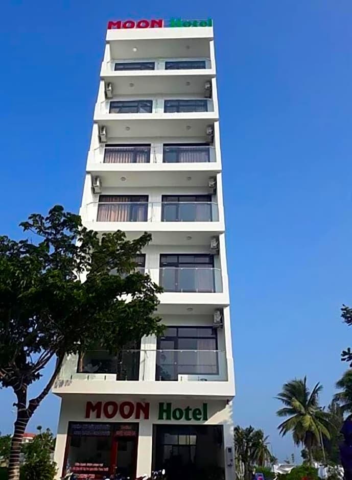 MOON HOTEL