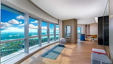One-Bedroom Suite Study Area Lake View