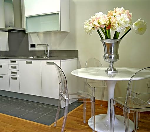 Vale Suites