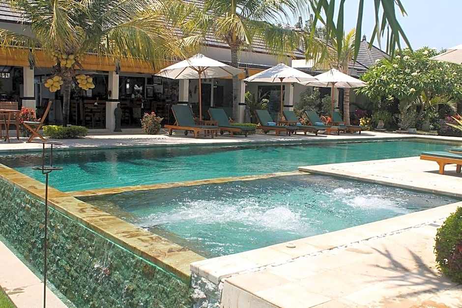 Kelapa Lovina Beach Villa