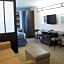 Microtel Inn & Suites By Wyndham Spring Hill/Weeki Wachee