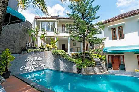 Aleyra Hotel and Villa Garut