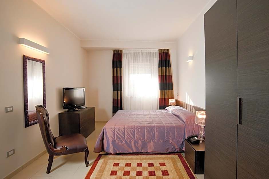 Photo 1 of 8 of Suite