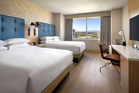 M Club Guest Room, 2 Double Beds