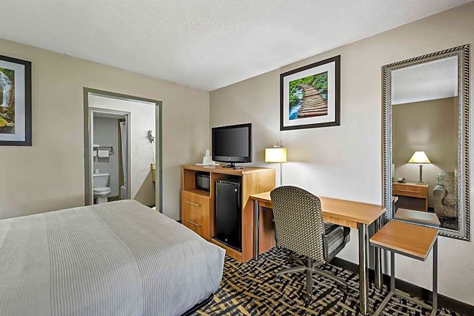 Quality Inn Bowling Green South