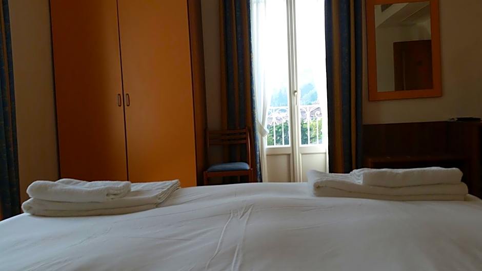 Hotel Lario