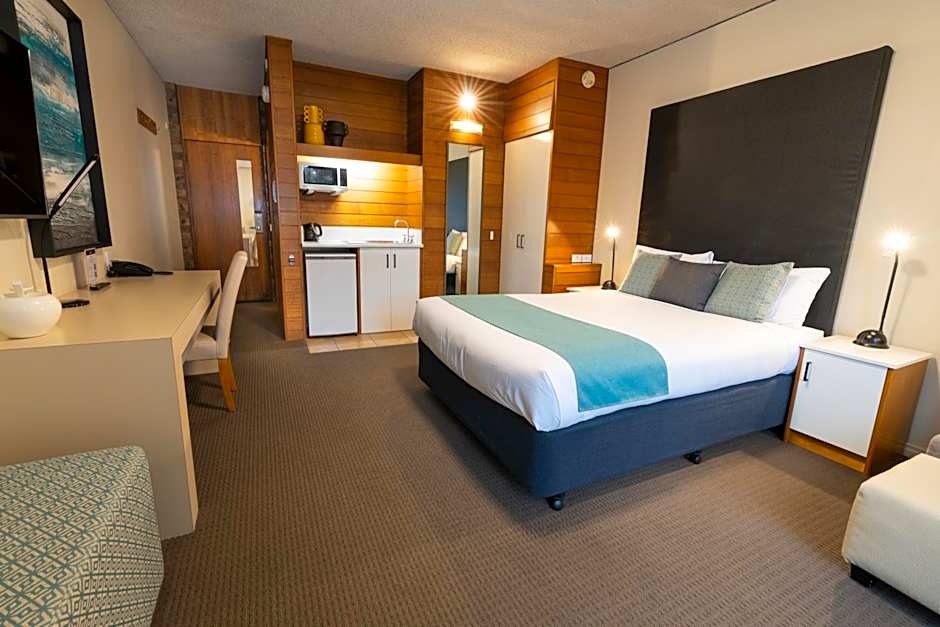 Sovereign Park Motor Inn