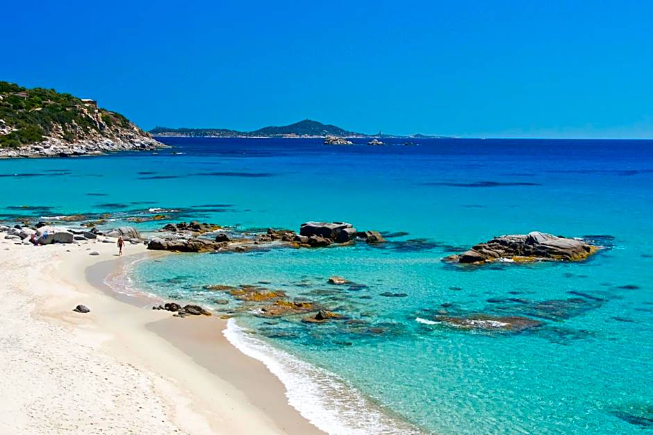 Apartments in residence with swimming pool in Villasimius