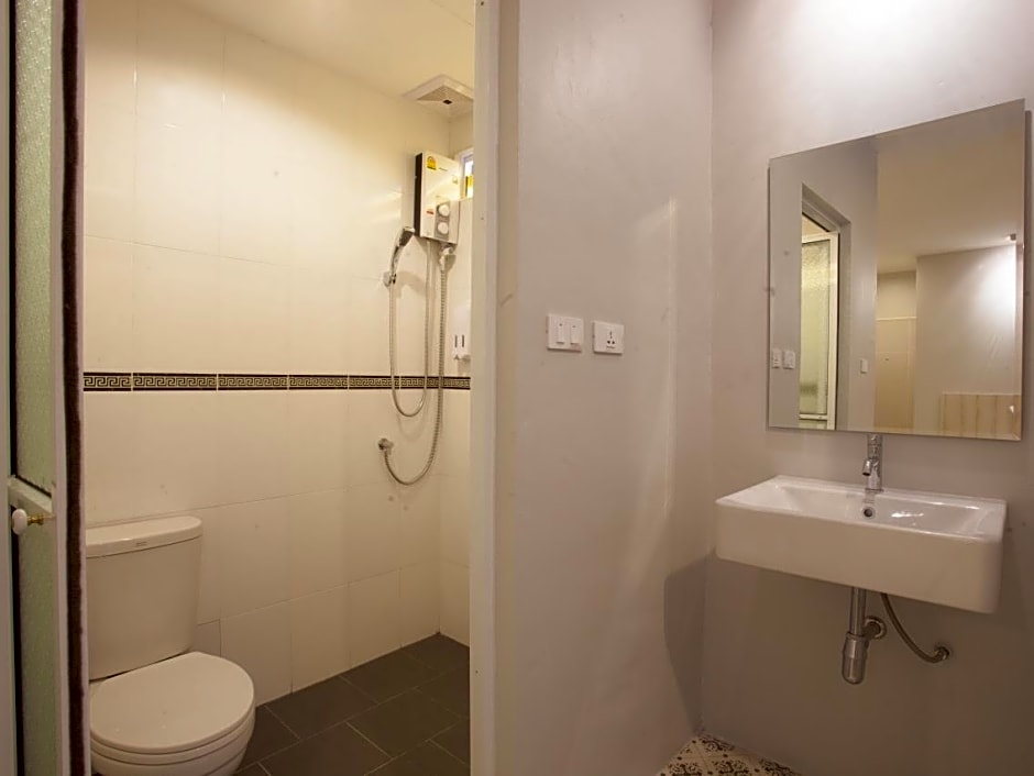 Nature Pine Residence