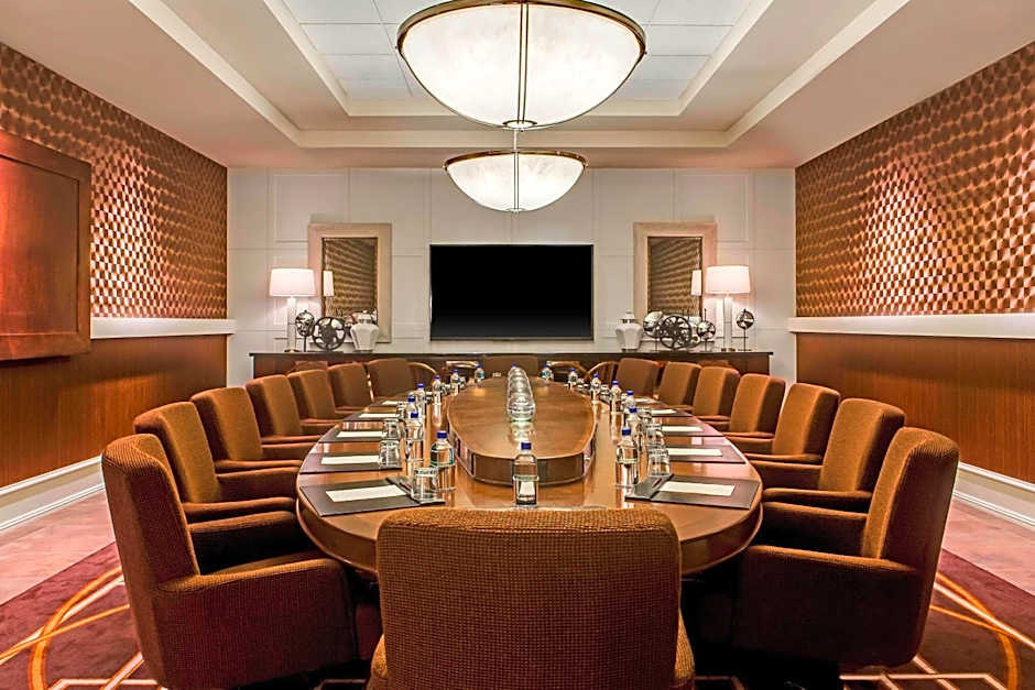 Sheraton Overland Park Hotel At The Convention Center