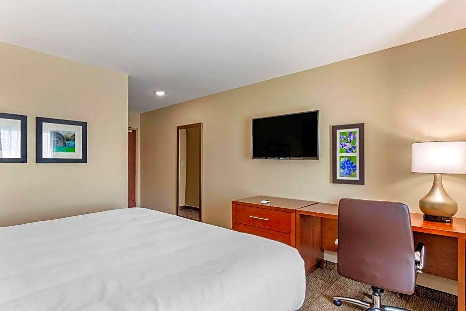Comfort Inn & Suites