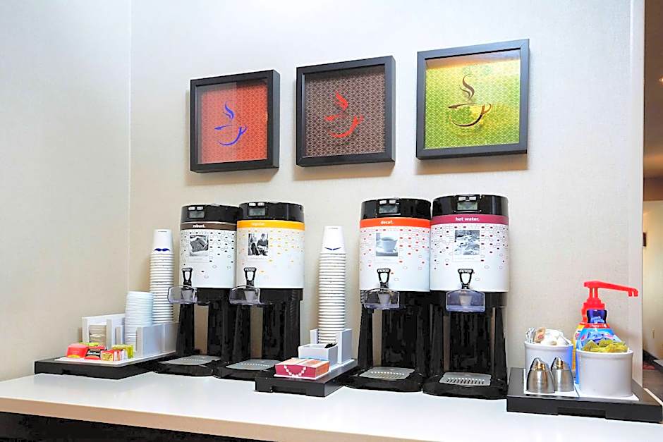 Hampton Inn By Hilton Raleigh-Capital Blvd. North