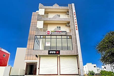 Super Hotel O MAZENTA PALACE