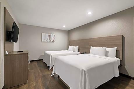 Queen Suite with Two Queen Beds - Non Smoking