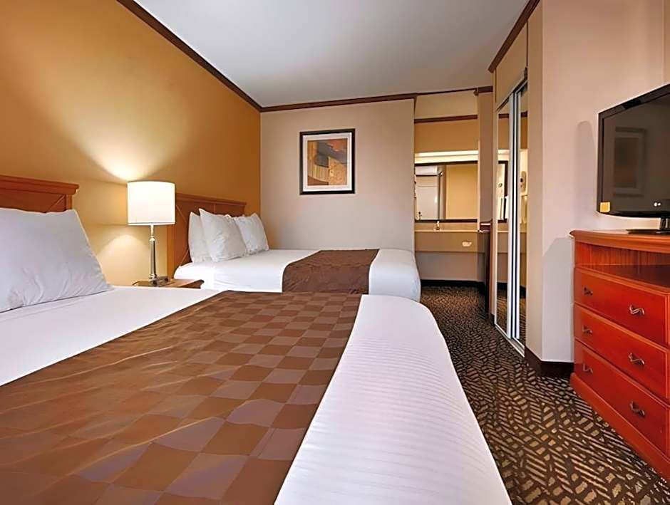 Best Western Fairwinds Inn