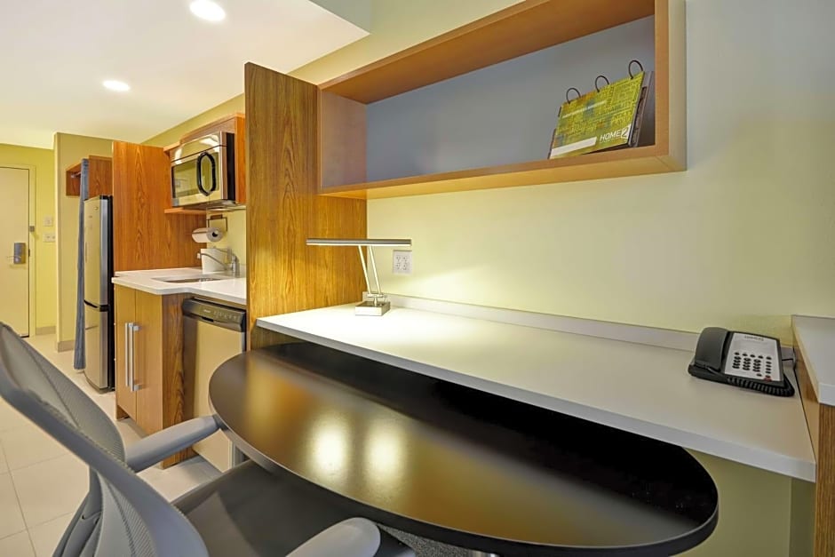 Home2 Suites by Hilton Minneapolis-Eden Prairie, MN