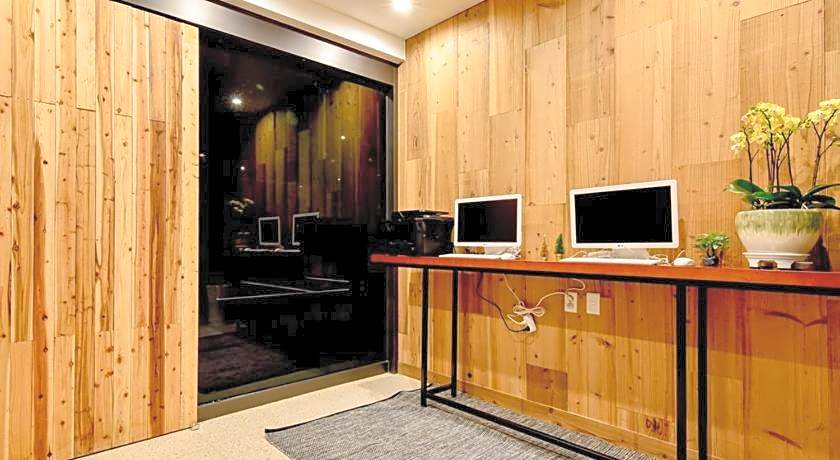 BLANC Business Hotel