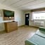 Seashire Inn & Suites