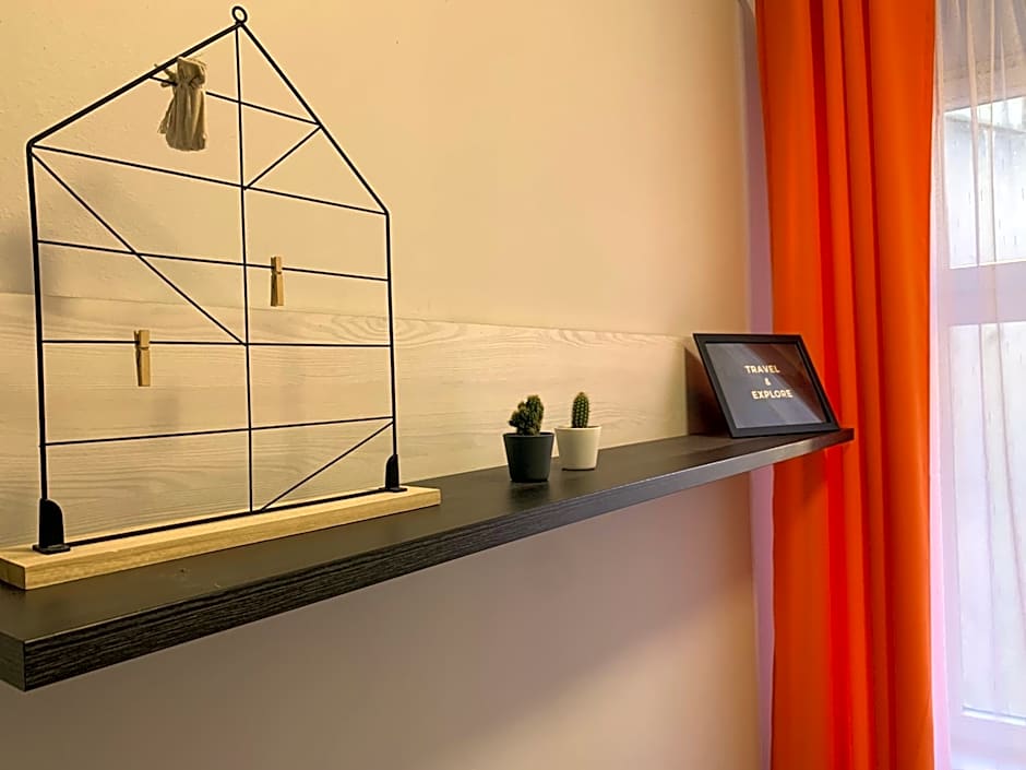 Discover Cracow APARThostel