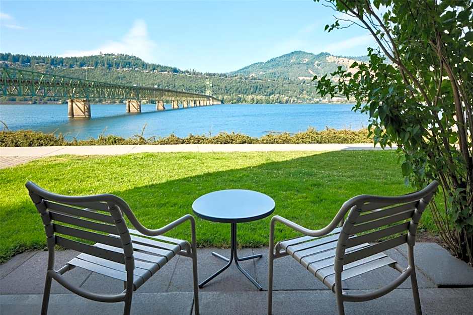 Best Western Plus Hood River Inn