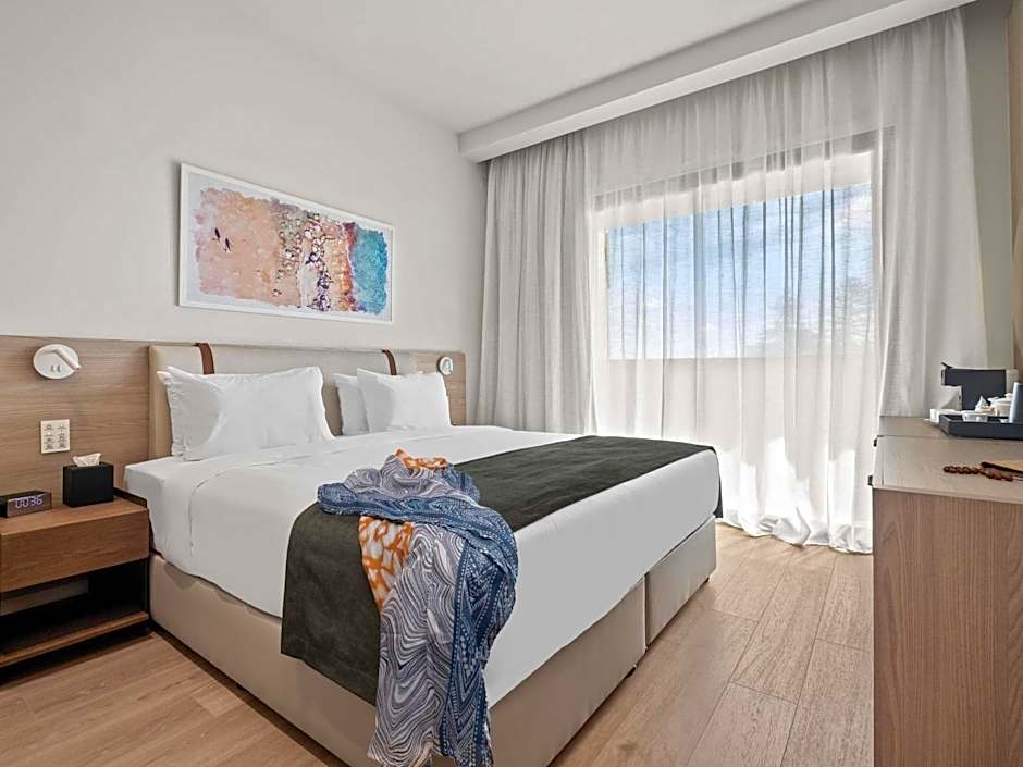 Mercure Larnaca City