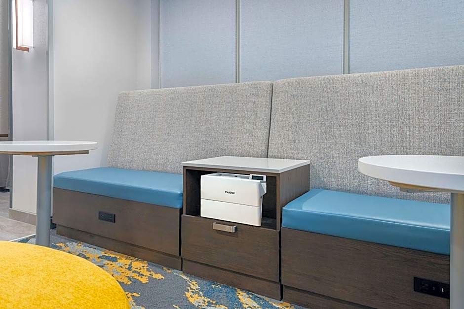 Hampton Inn By Hilton & Suites Cleveland-Beachwood