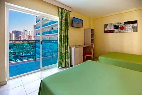 Double Room (2 Adults + 2 Children)