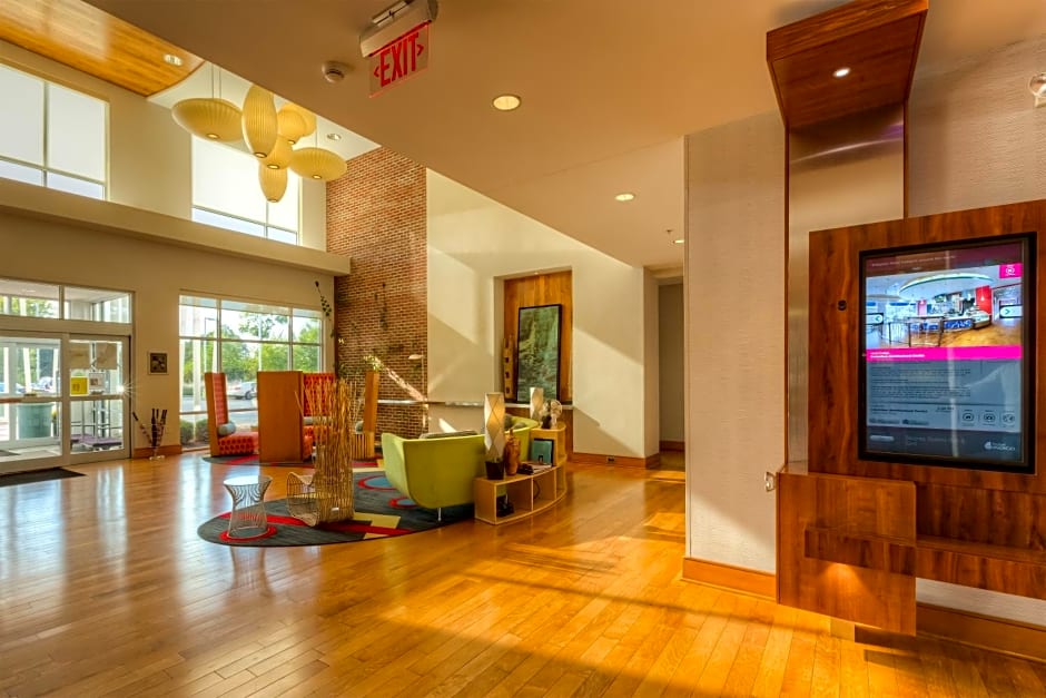 Hotel Indigo Columbus Architectural Center By IHG