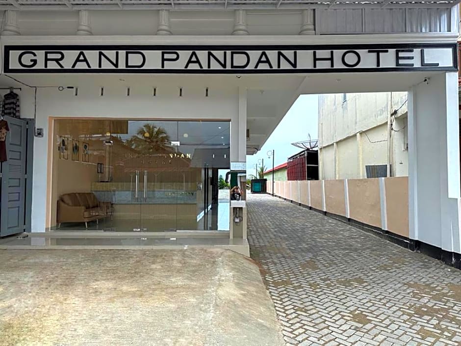 GRAND PANDAN HOTEL