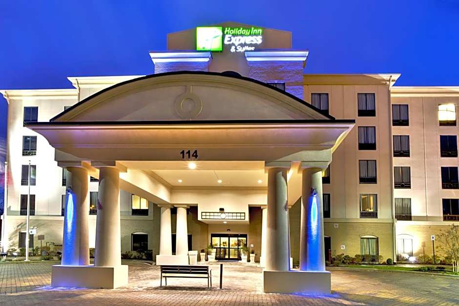 Holiday Inn Express & Suites Oak Ridge By IHG