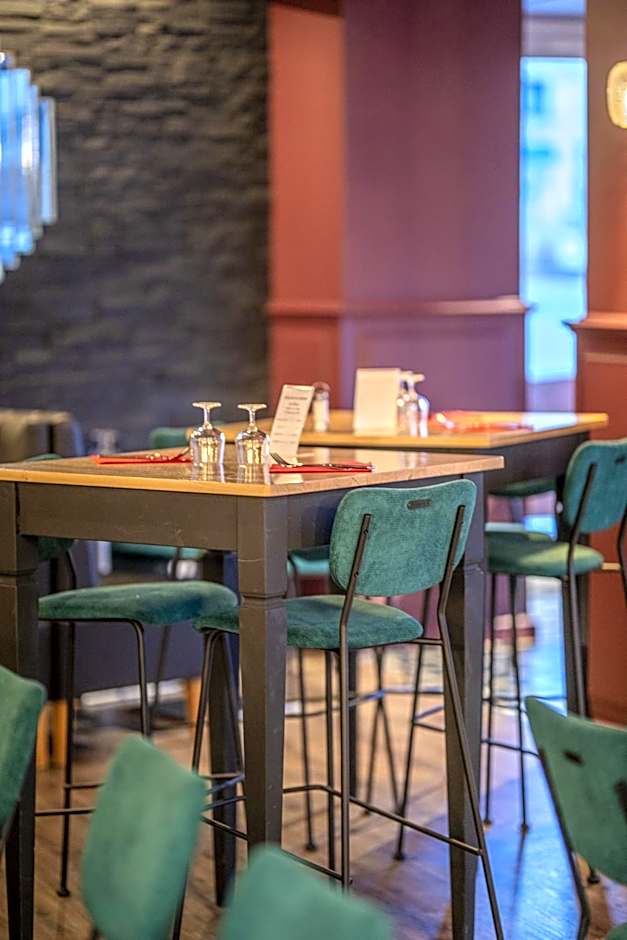 Logis Hotel des Bourbons