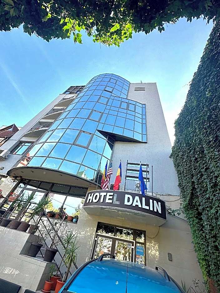 Dalin Hotel
