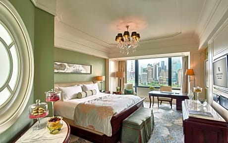 Premium King Room with Panoramic River View