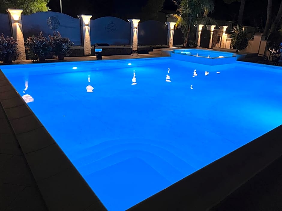 Villa Aquamarina Pavoncella Blu