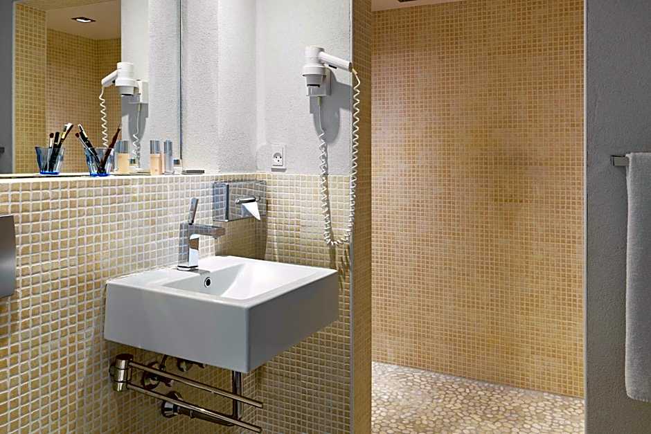 Zdjęcie 1 z 5 — Junior Suite